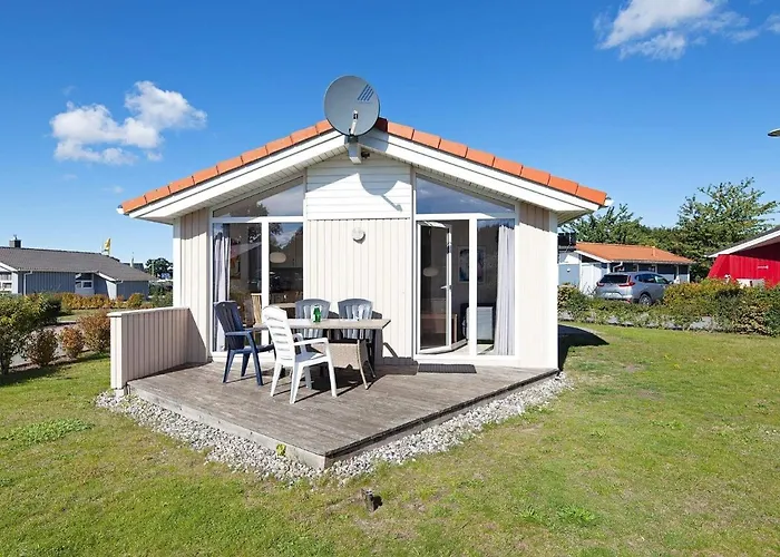 Two-Bedroom Holiday Home In Groemitz 10