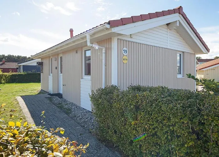 Two-Bedroom Holiday Home In Groemitz 10