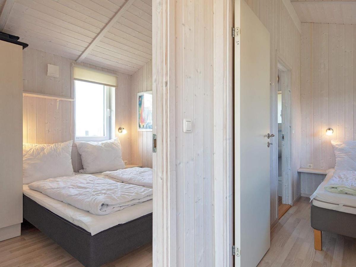 Two-bedroom In 10 Groemitz