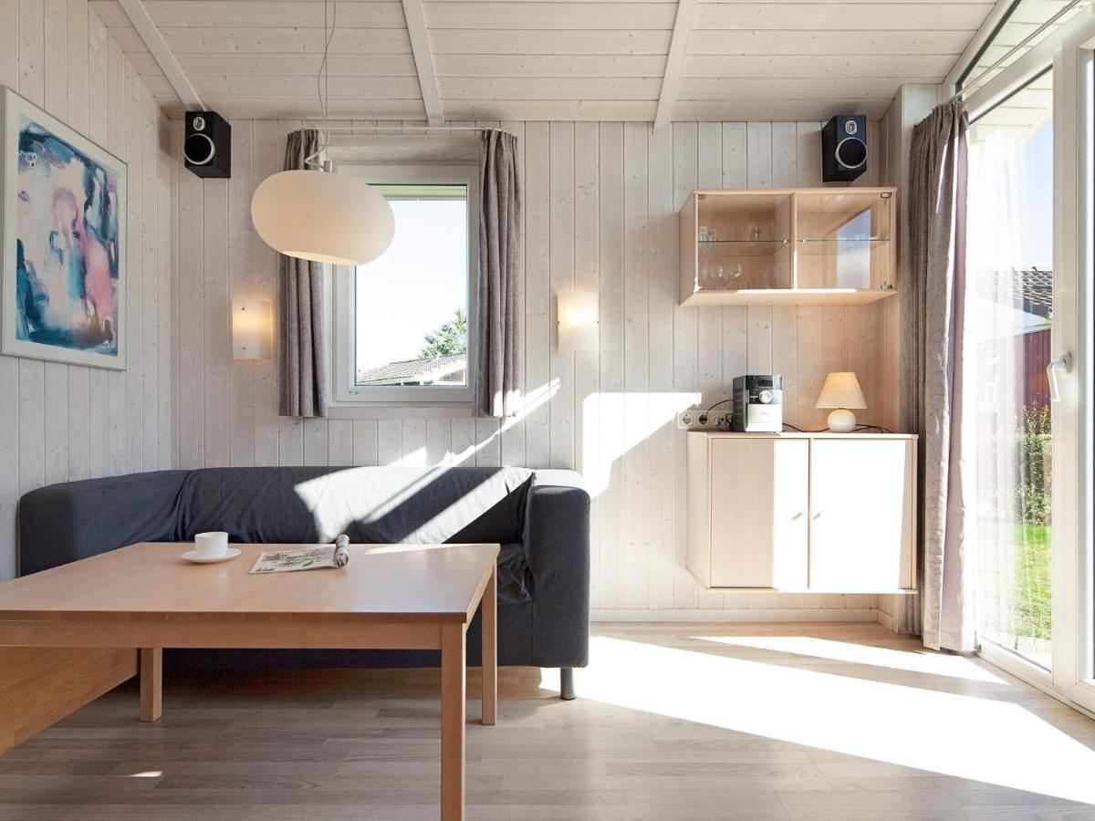 Two-bedroom In 10 Groemitz